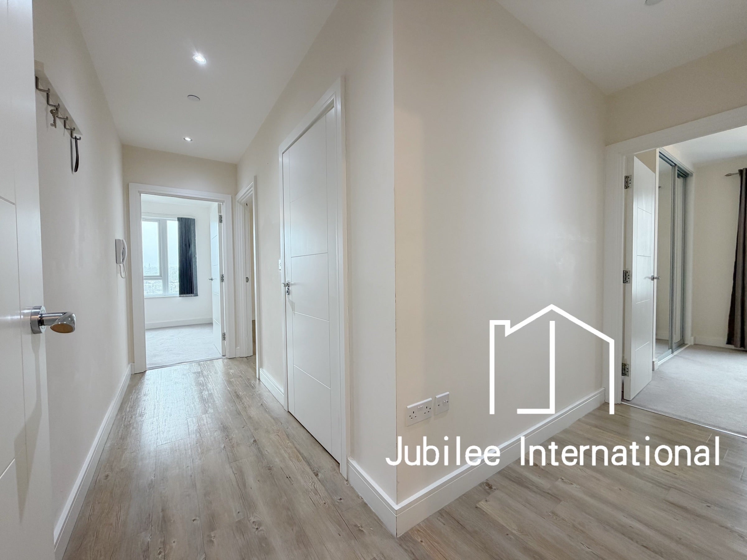 Flat Pearl Lane in Gillingham