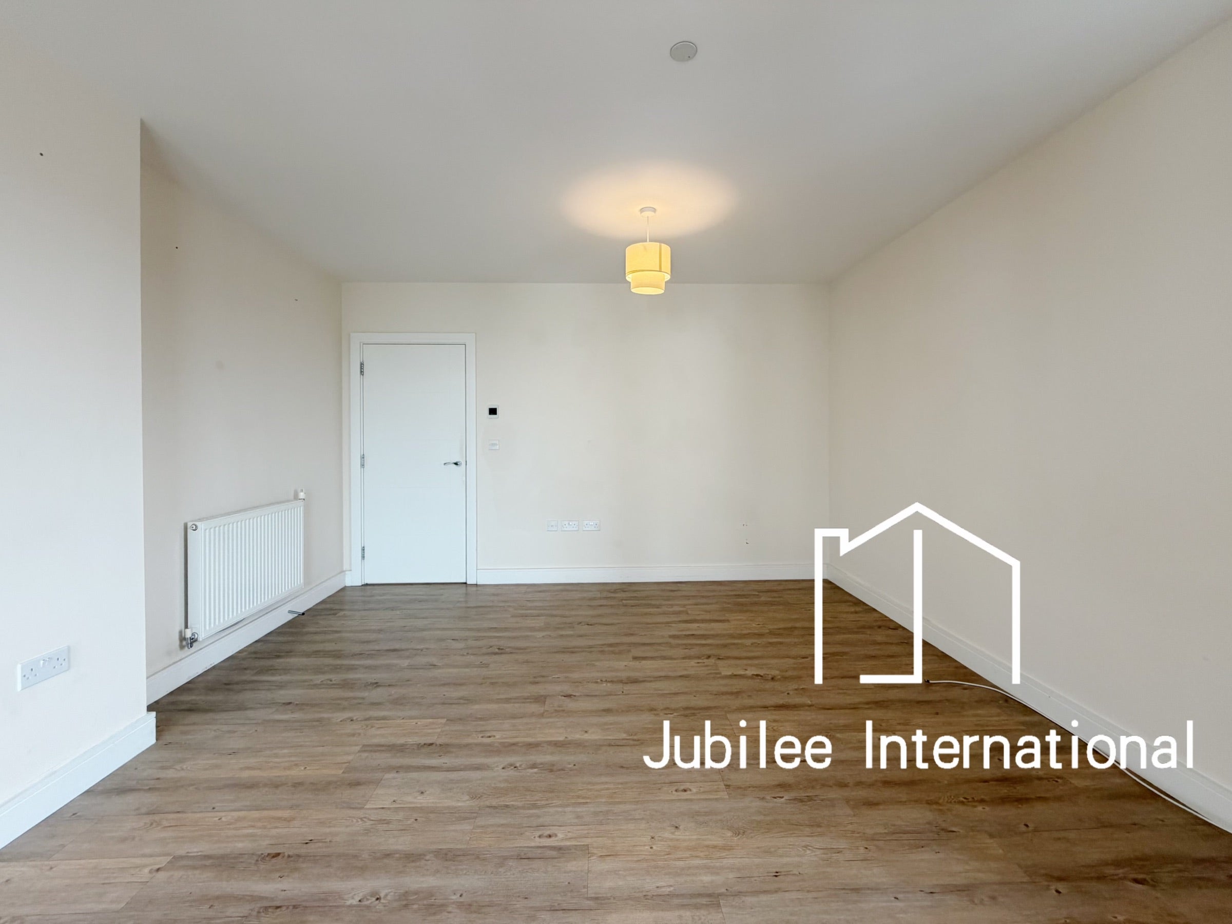 Flat Pearl Lane in Gillingham