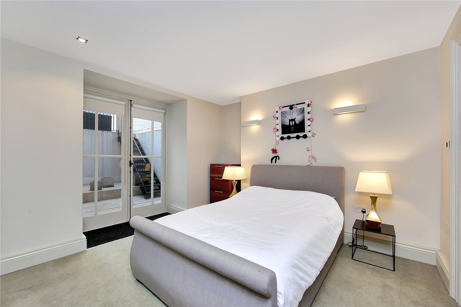 Flat Mecklenburgh Place in Greater London