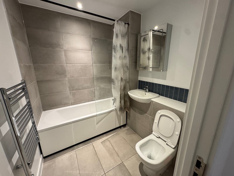 Room Gooch Street North in Birmingham