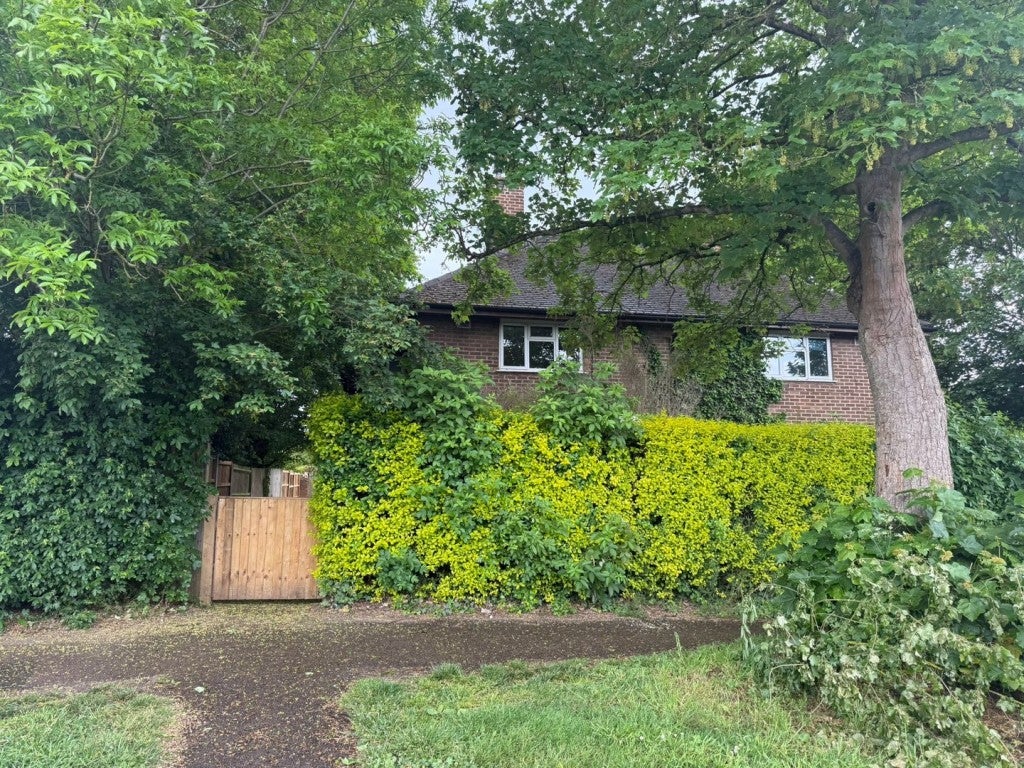 Flat Homestead Road in Welwyn Hatfield