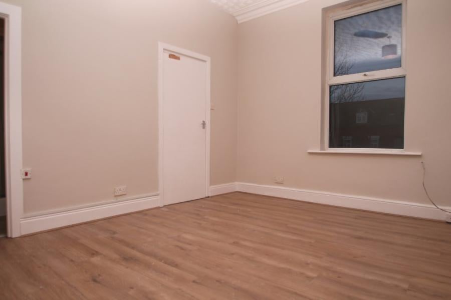 Flat Great Clowes Street in Salford