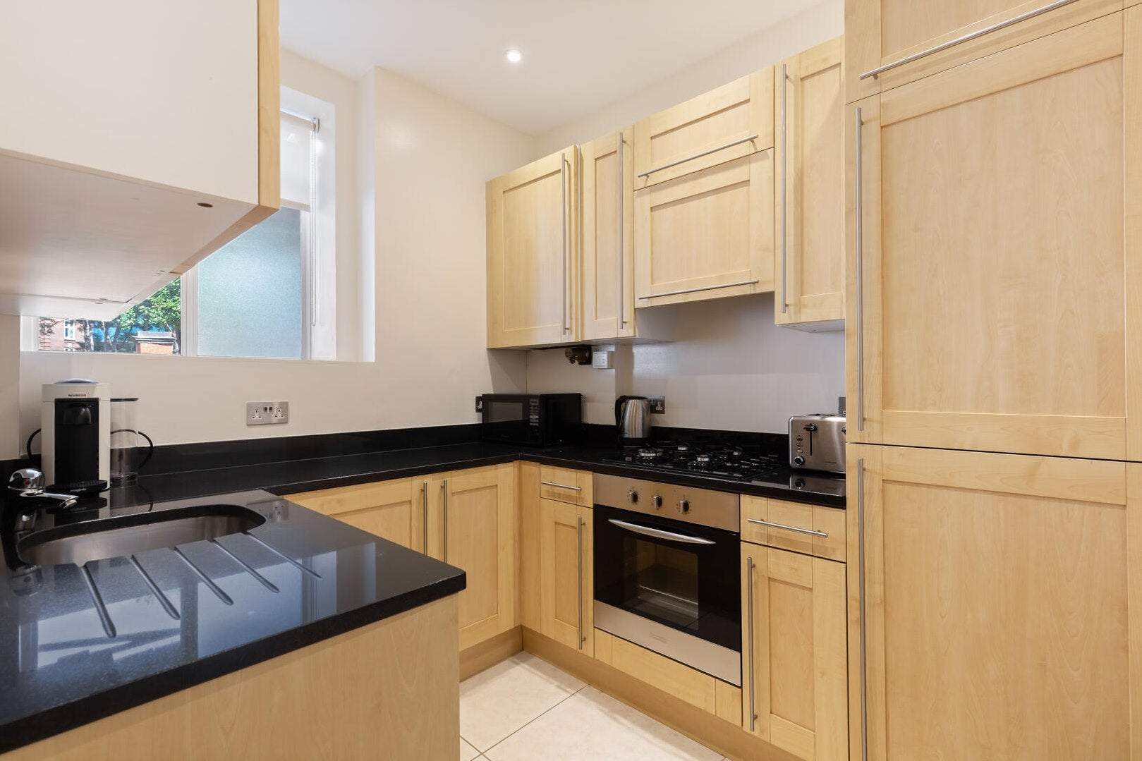 Flat Cale Street in Greater London