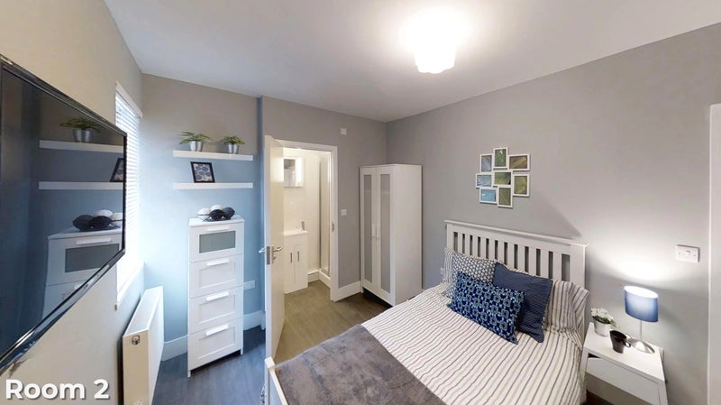 Room Pentland Avenue in Chelmsford
