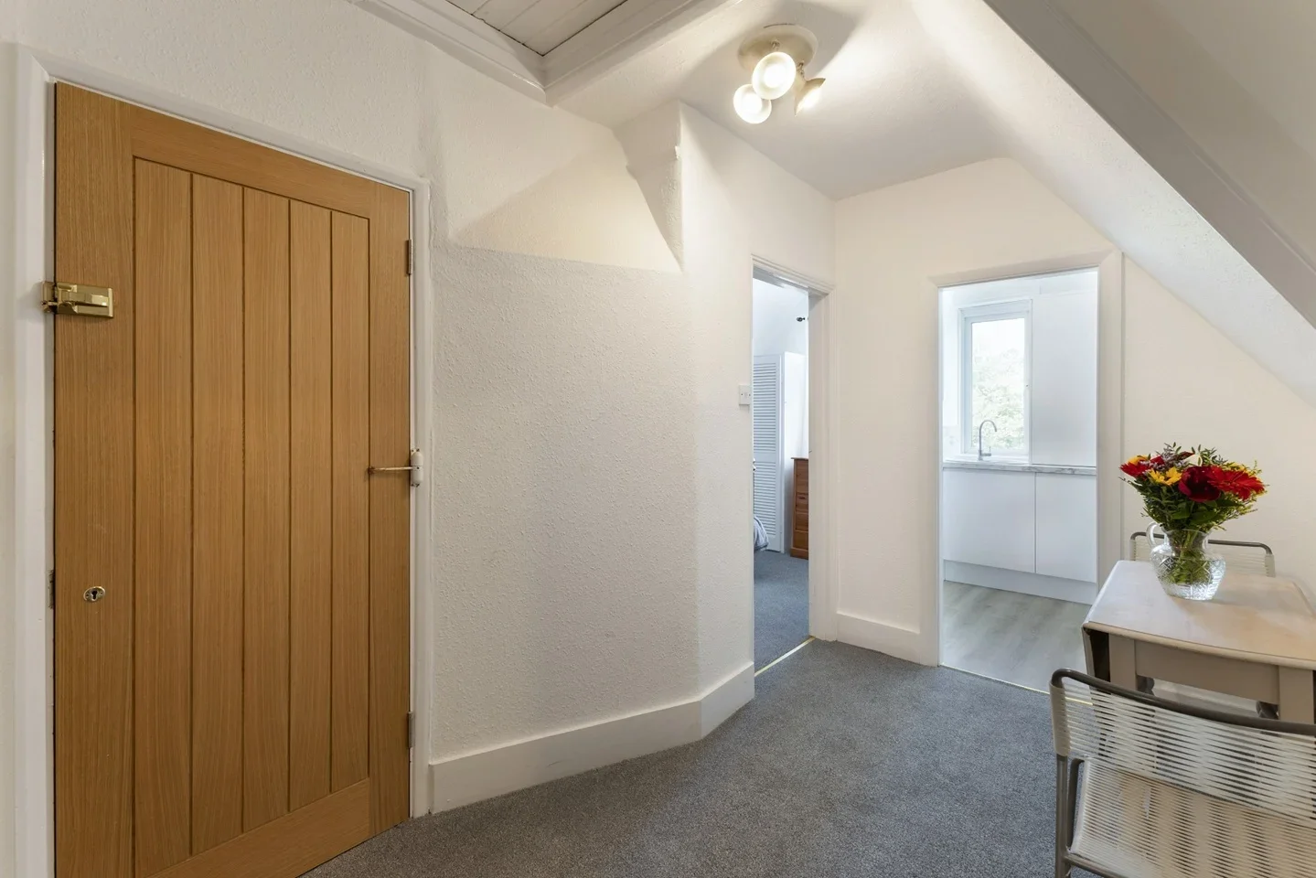 Flat Upper Richmond Road in Greater London