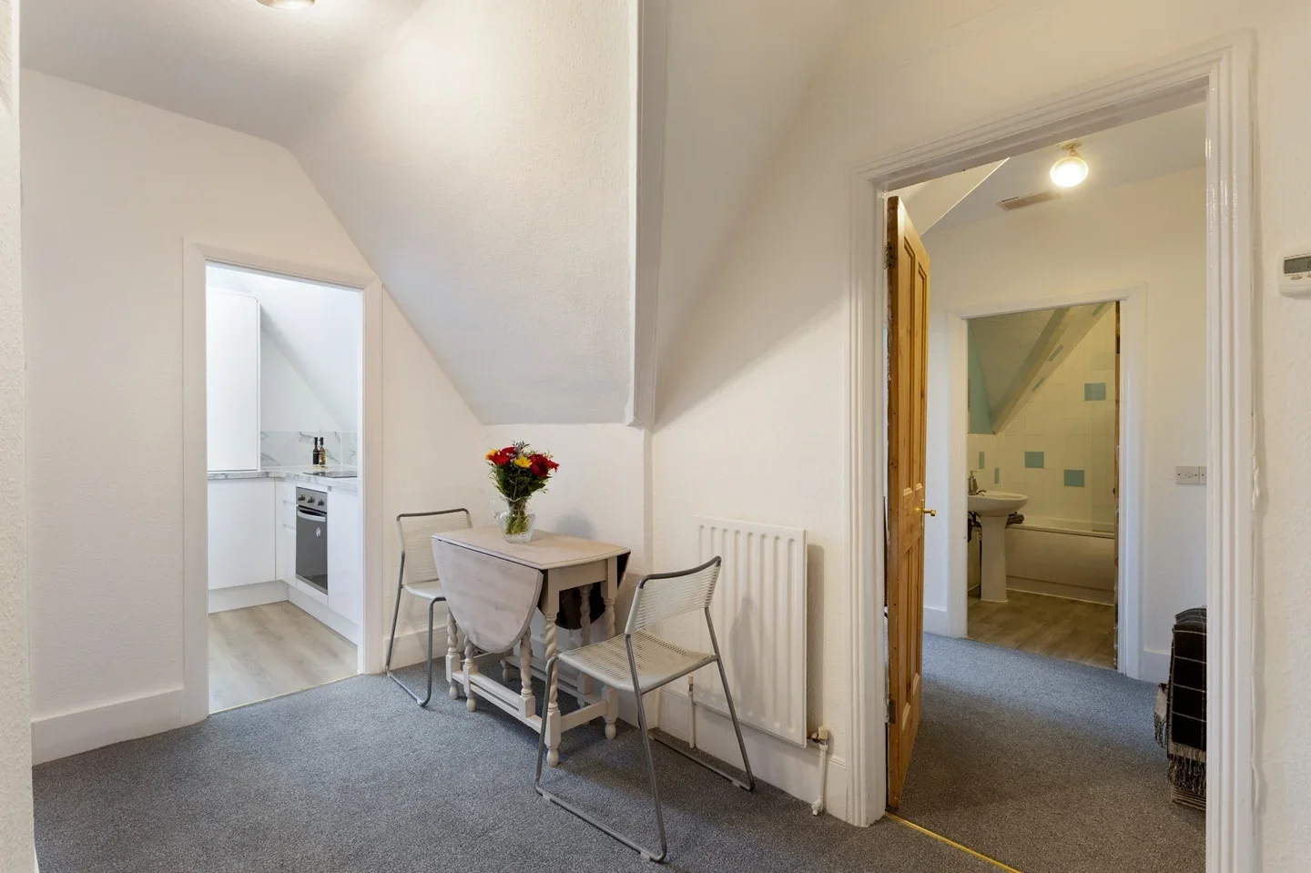 Flat Upper Richmond Road in Greater London