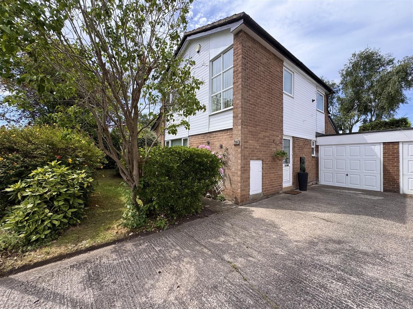 House Grove Lane in Trafford