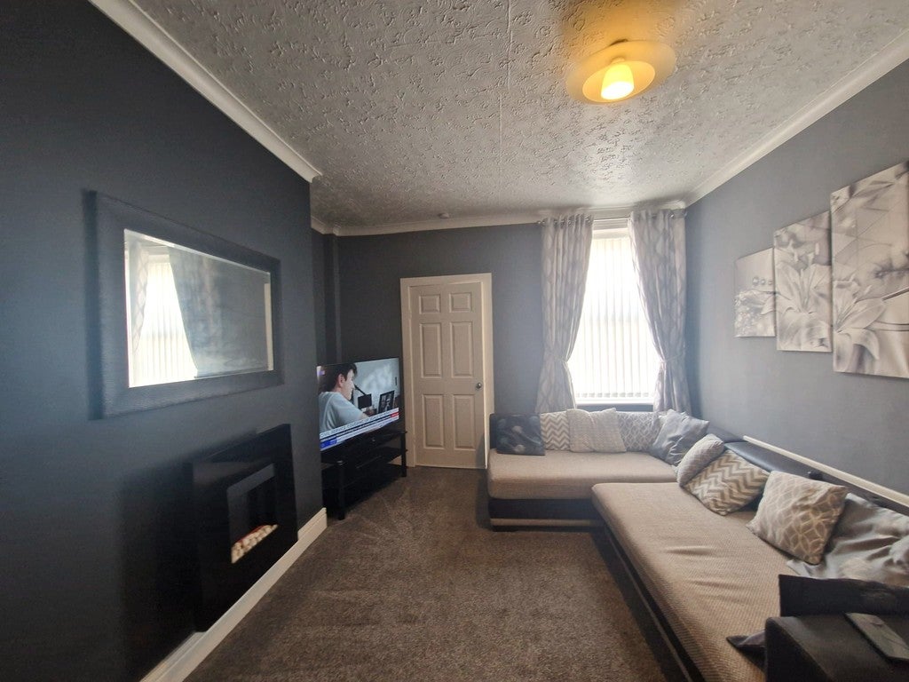 Flat Dunston Road in Whickham