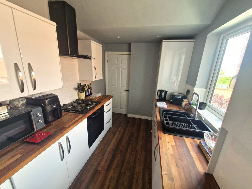 Flat Dunston Road in Whickham