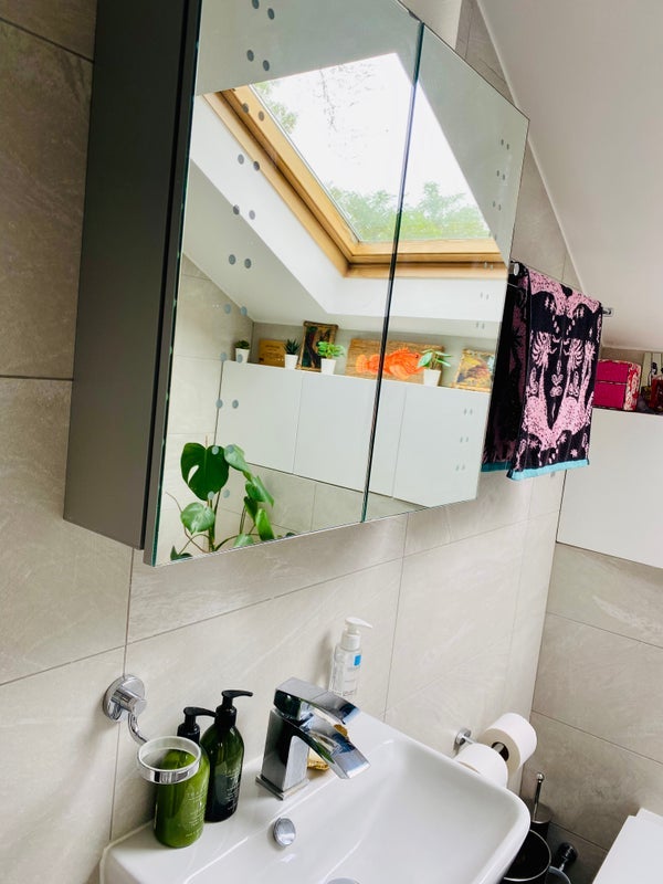Room Langford Close in Greater London