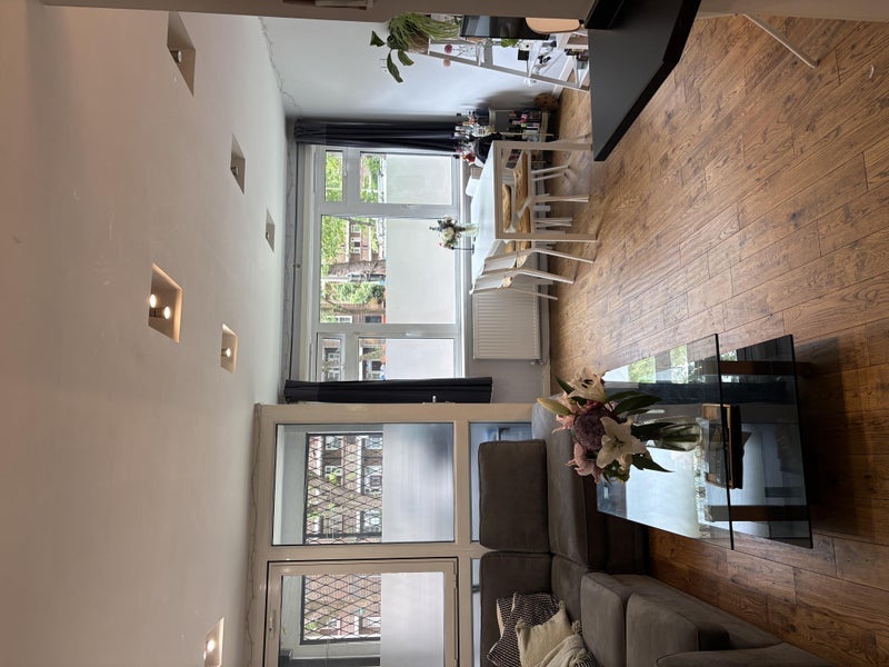 Room Thessaly Road in Greater London