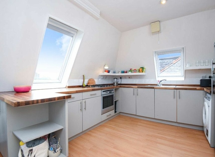 Flat Nassington Road in Greater London