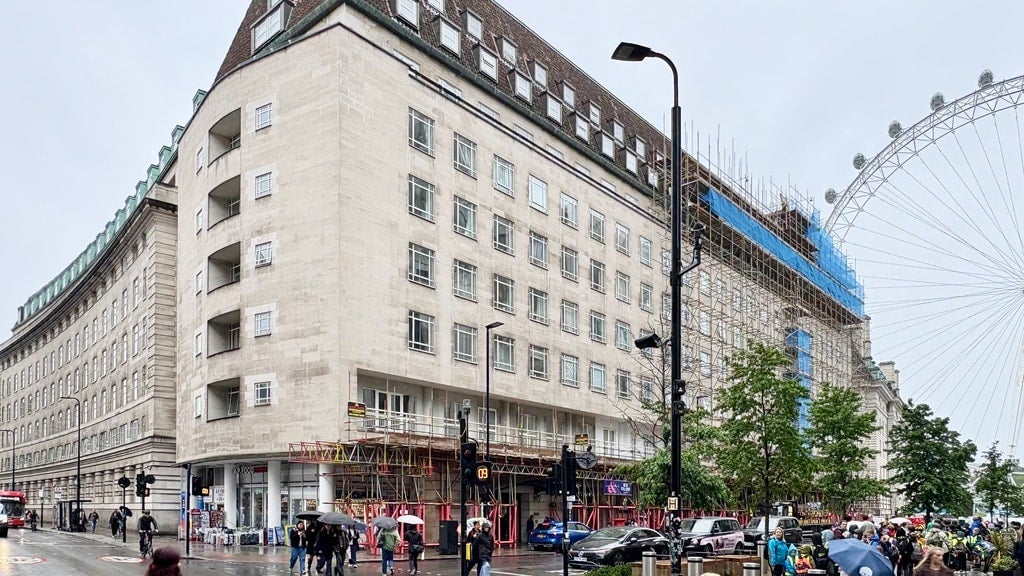 Flat York Road in Greater London