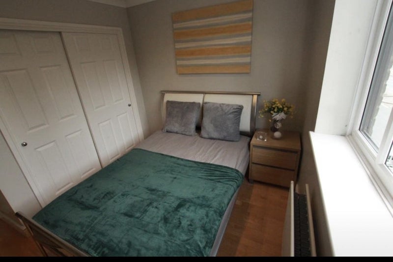 Room Managers Street in Greater London