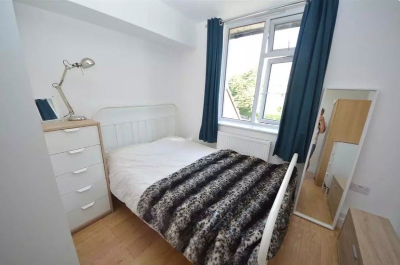 Flat Hilgrove Road in Greater London