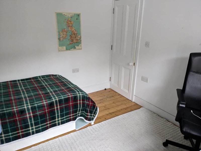 Room Belsize Court Garages in Greater London