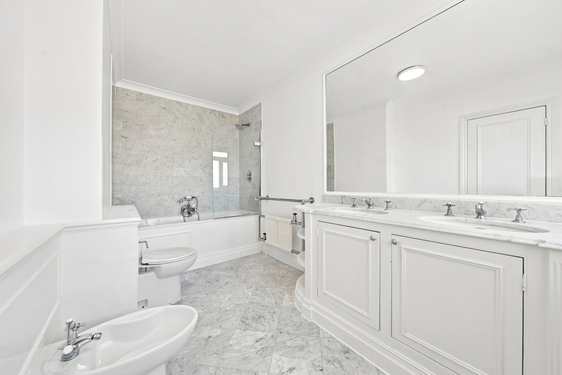 Flat Queensmead in Greater London