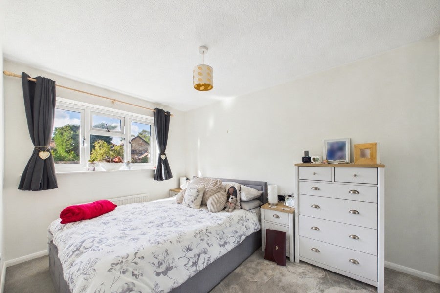 House Corbett Drive in Surrey Heath