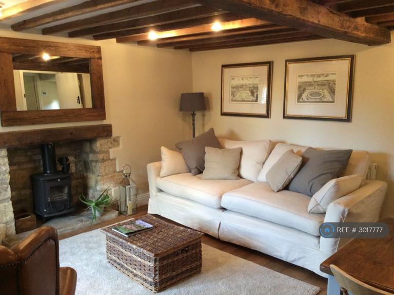 House Aston Grove in Cotswold District