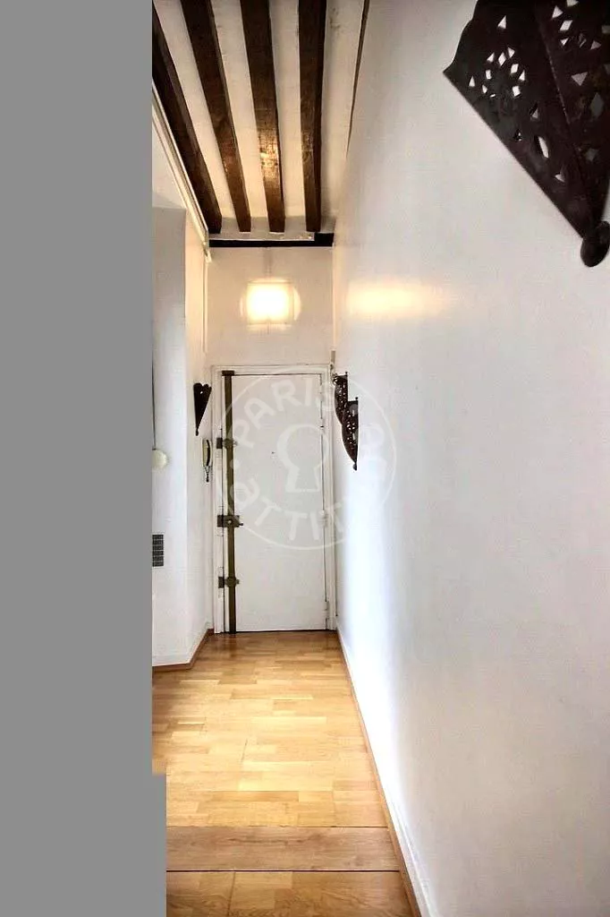 Appartement Rue des Fontaines du Temple à Paris