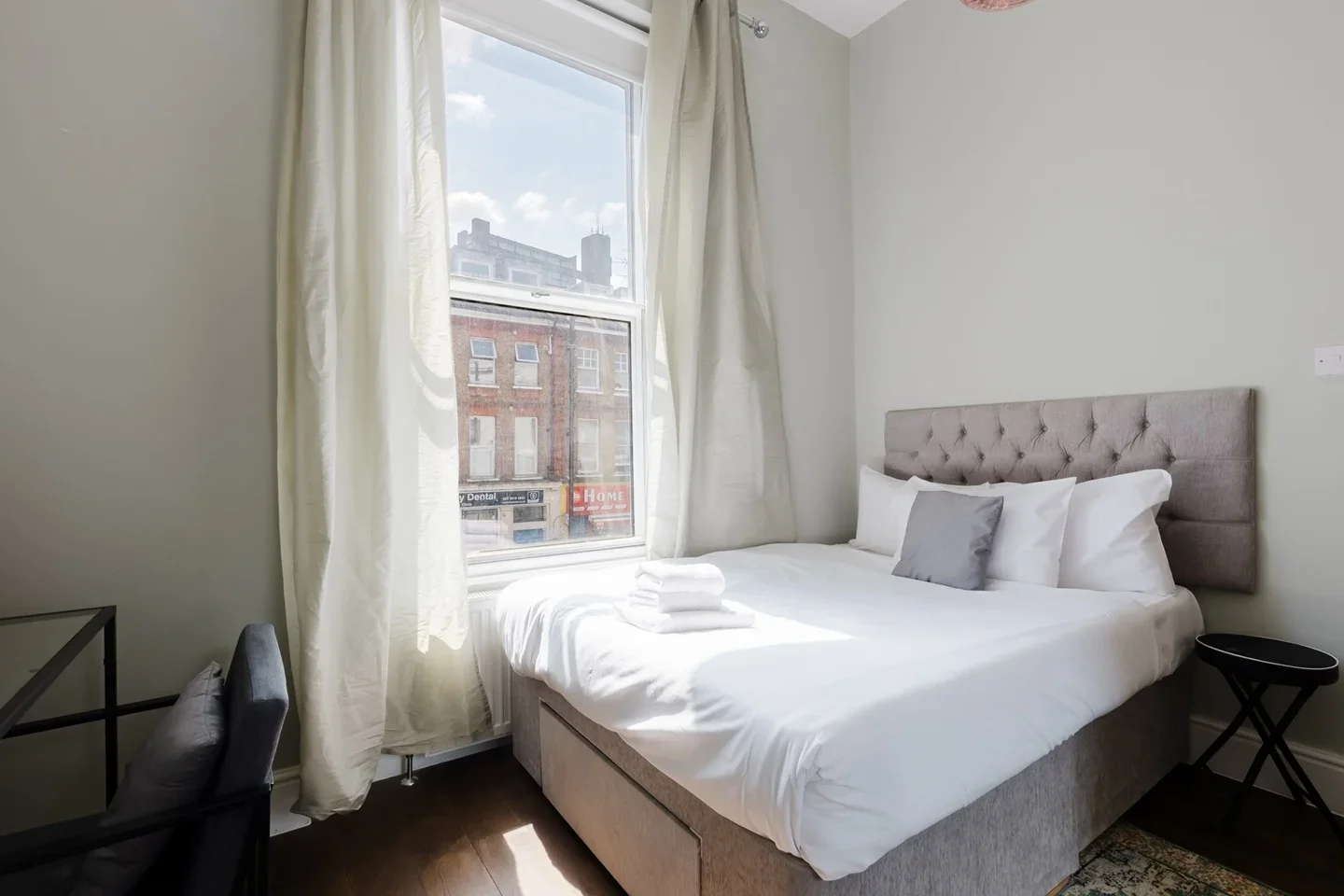 Flat Harrow Road in City of Westminster