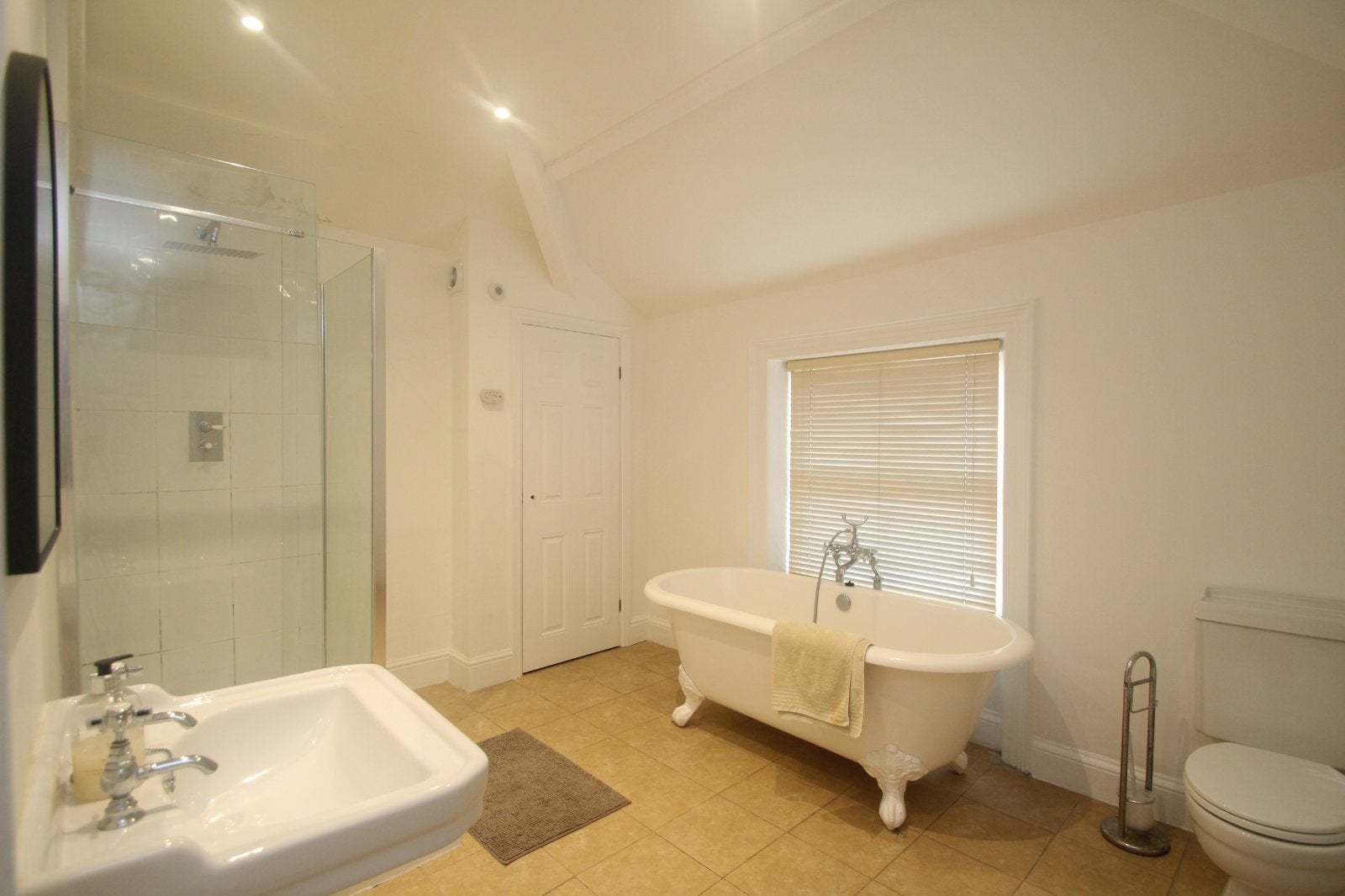 Room East Parade in Harrogate