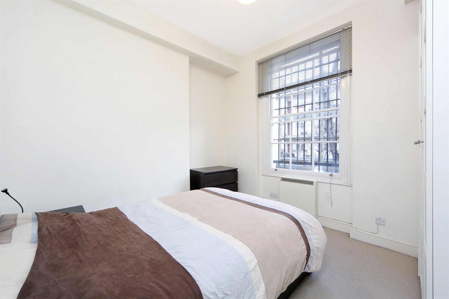 Flat Portobello Road in Greater London