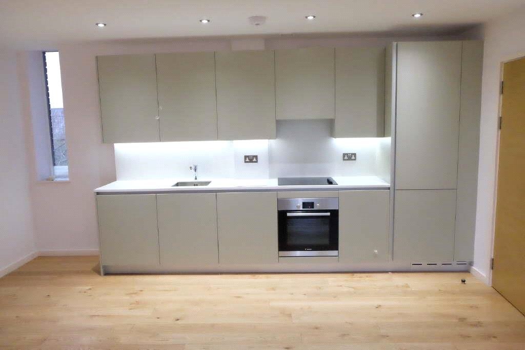 Flat East Street in Epsom and Ewell