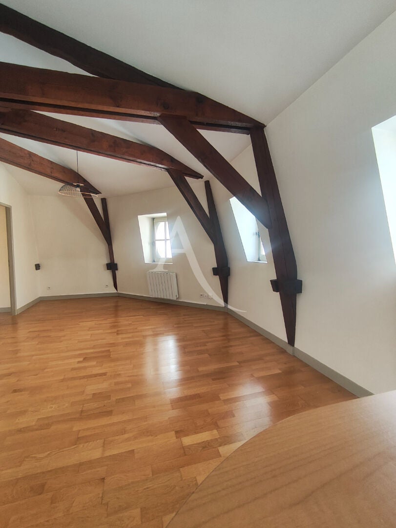 Flat Rue des Rochers in Saintes
