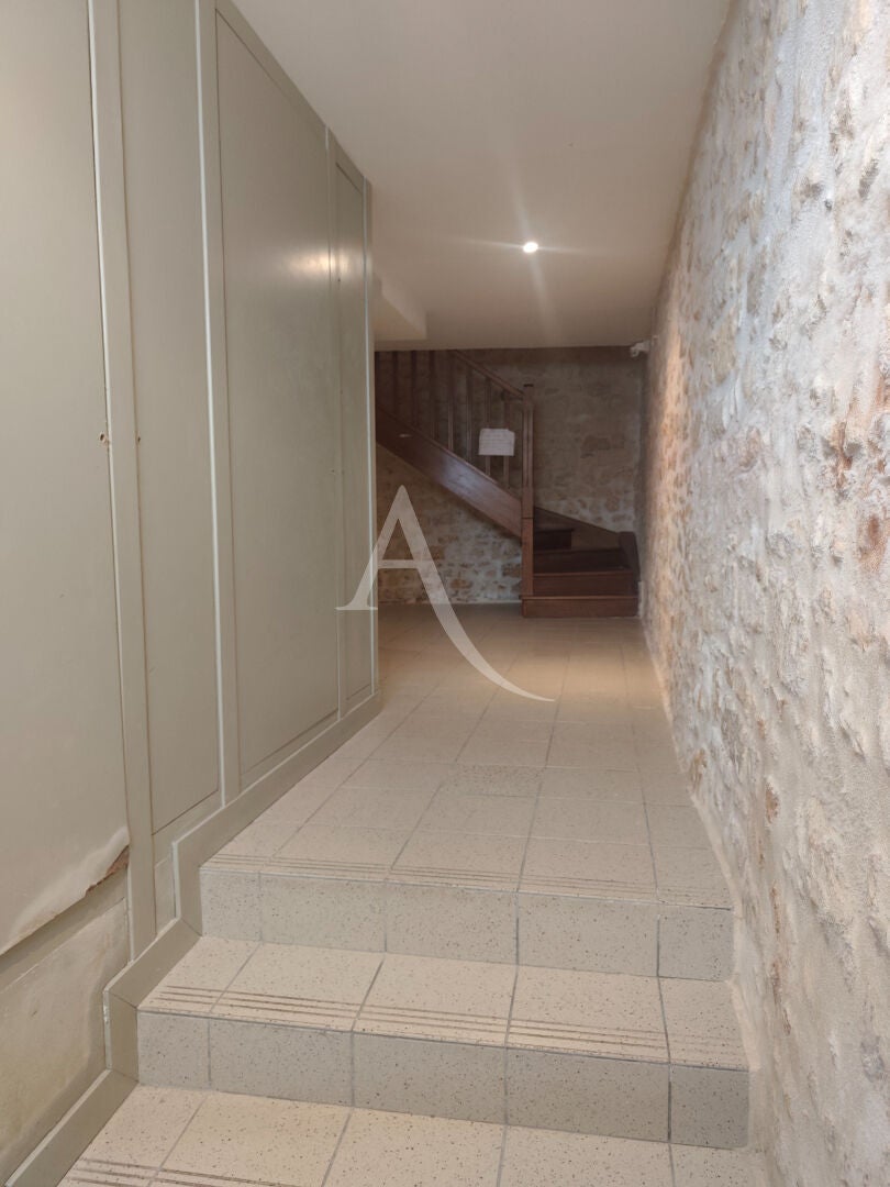Flat Rue des Rochers in Saintes