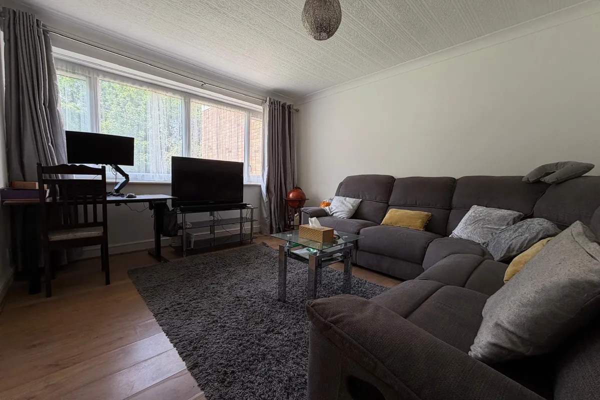 Flat Silvington Close in Birmingham