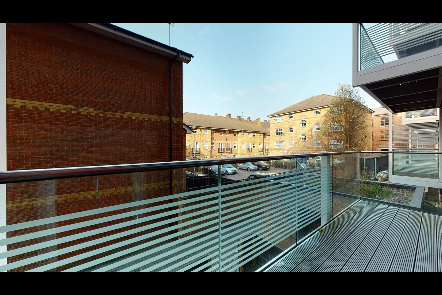 Flat Back Church Lane in Greater London
