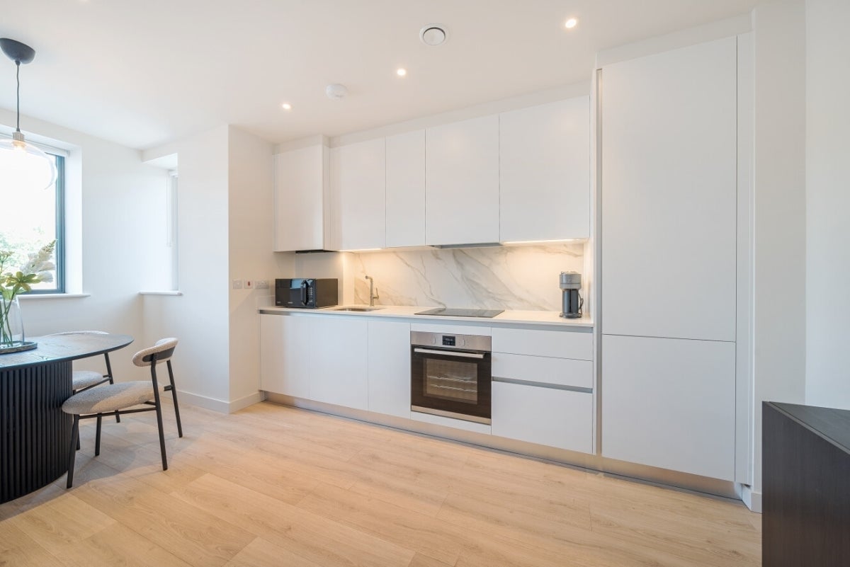 Flat Voss Court in Greater London