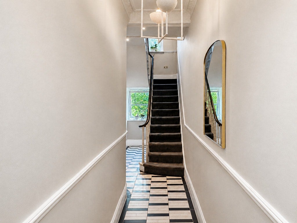 Flat Blomfield Villas in City of Westminster