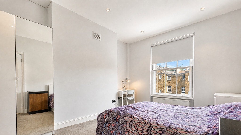Flat Blomfield Villas in City of Westminster