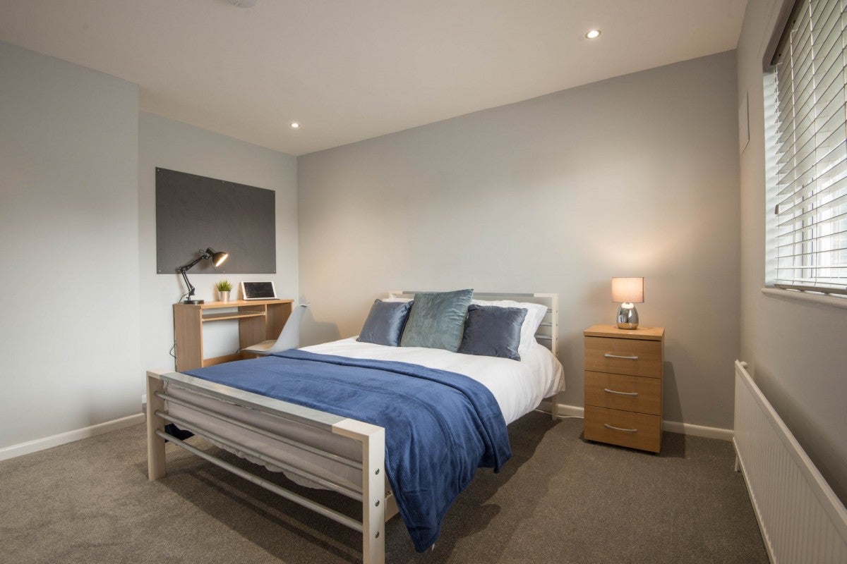 Room Scott Drive in West Lancashire
