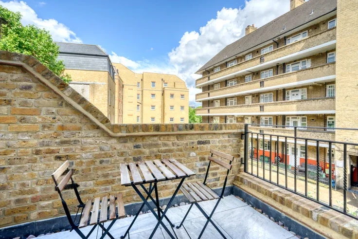Flat Lower Marsh in Greater London