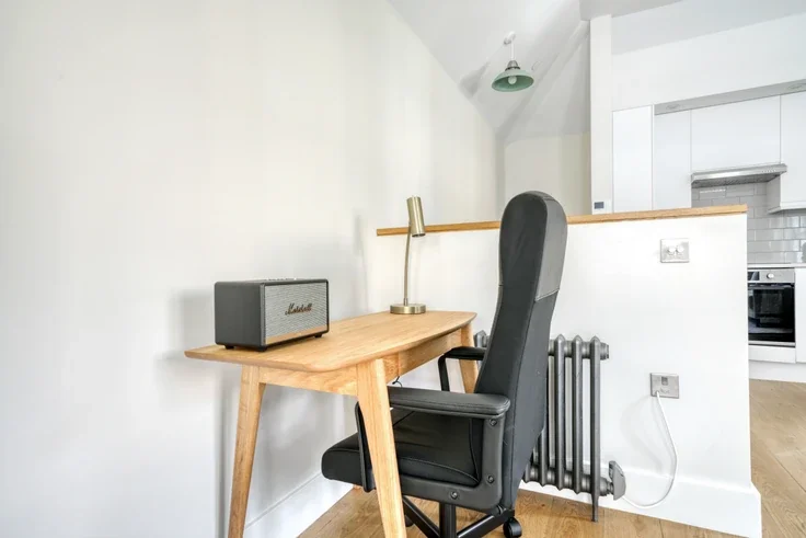 Flat Lower Marsh in Greater London