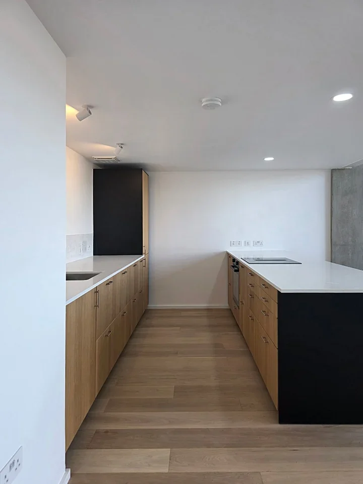 Flat Wenlock Road in Greater London