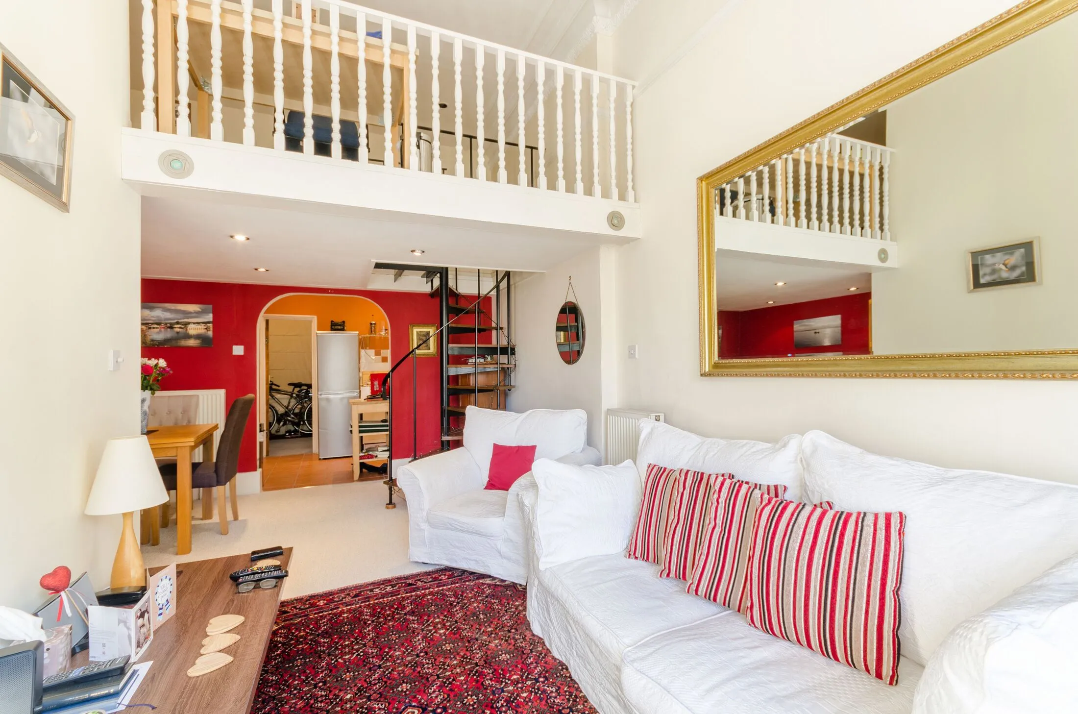 Flat Wolsey Road in Elmbridge