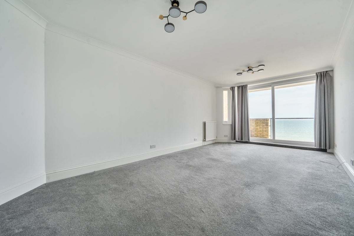 Flat King's Esplanade in Portslade by Sea