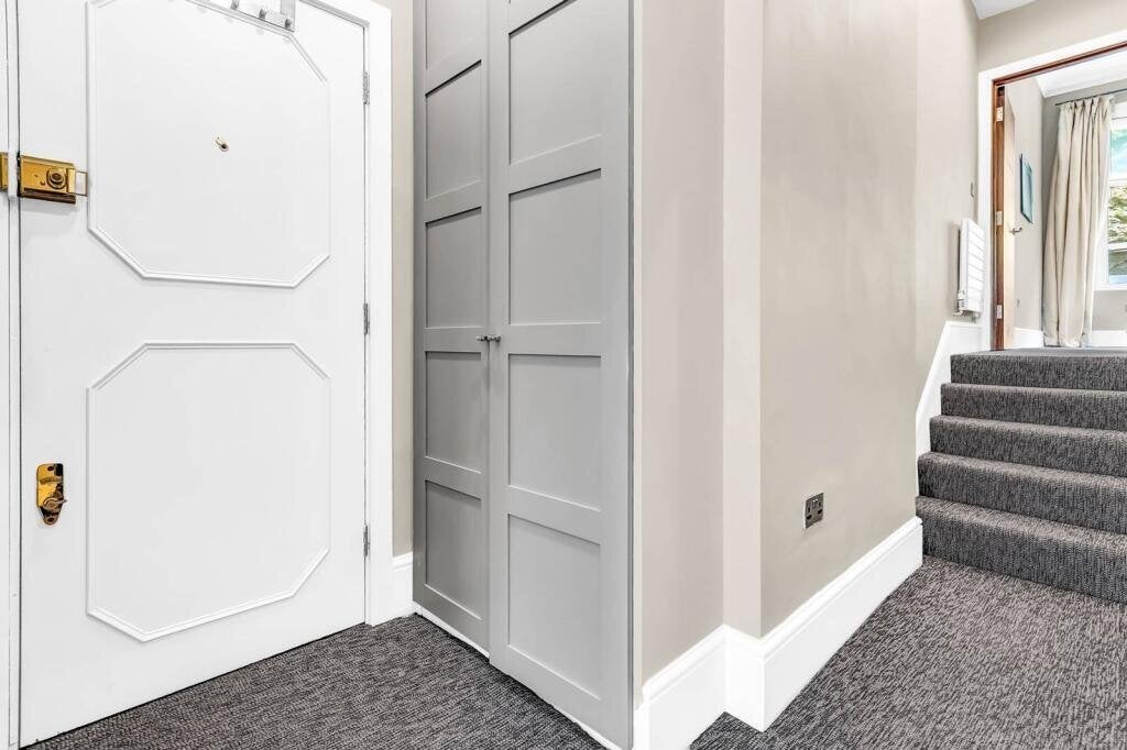 Flat Draycott Place in Greater London