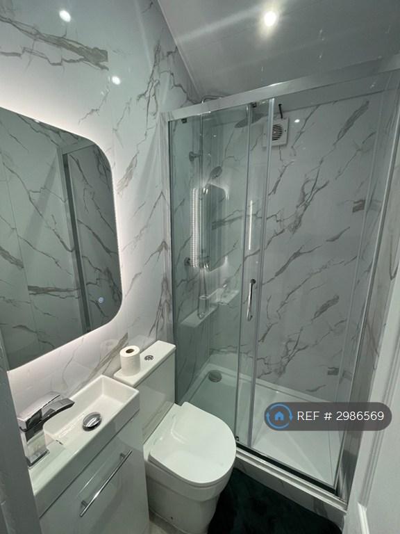 Room Spellow Lane in Liverpool