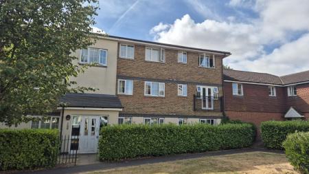 Flat Kiln Way in Dunstable