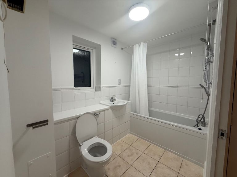 Flat Upton Close in Greater London
