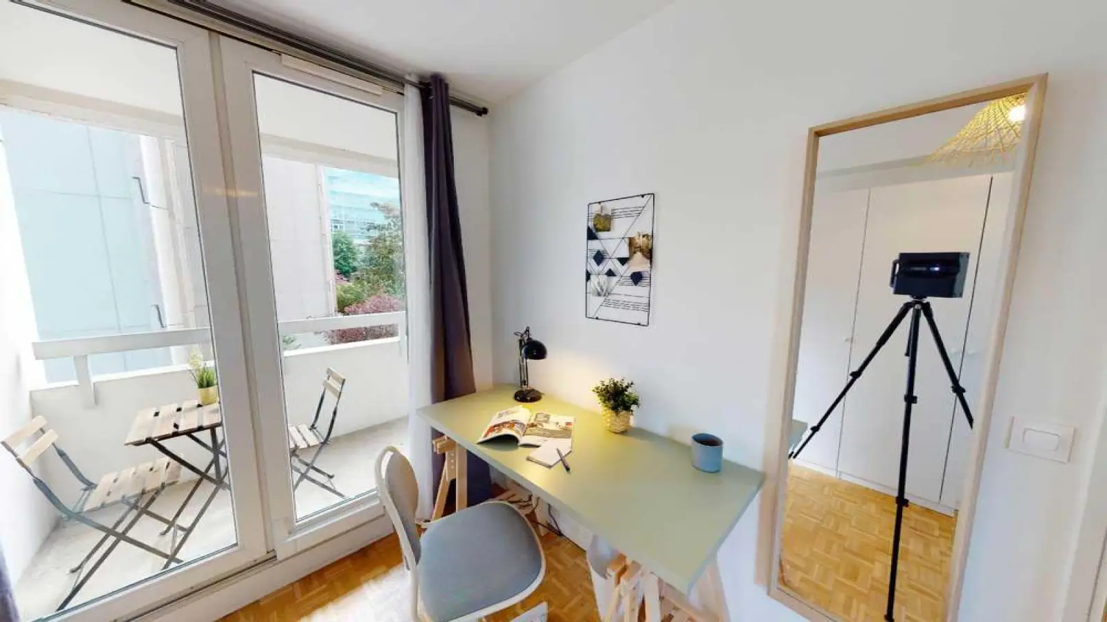 Chambre Rue Henri Regnault à Courbevoie