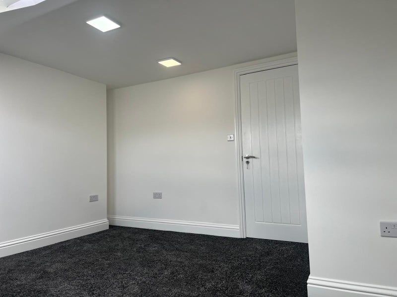 Room Northcote Road in Greater London