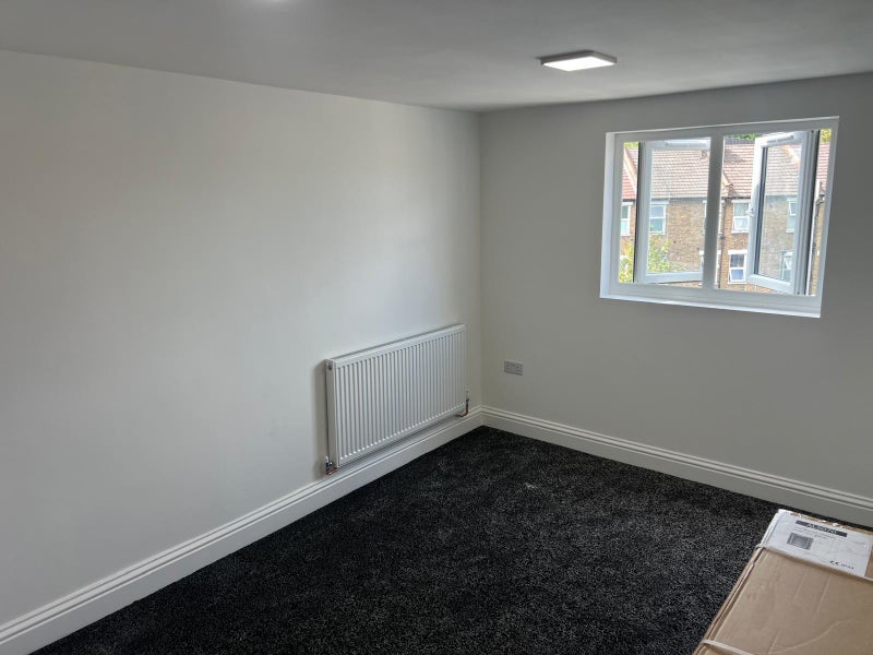 Room Northcote Road in Greater London