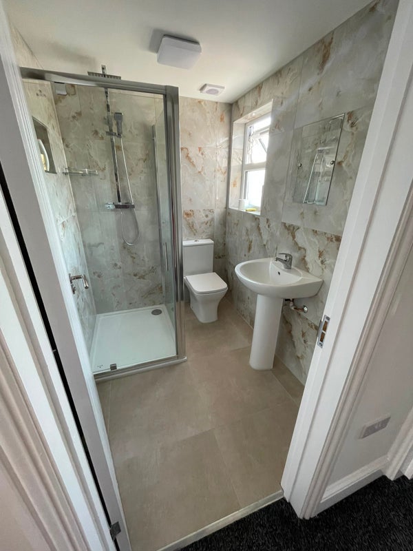Room Northcote Road in Greater London