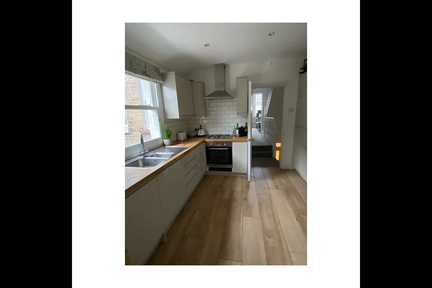Flat Farlton Road in Greater London